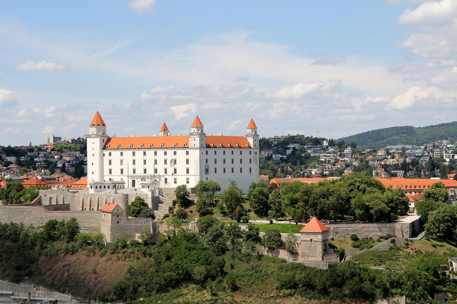 Byty na Slovensku zdražují: Pro koho je to dobrá zpráva?