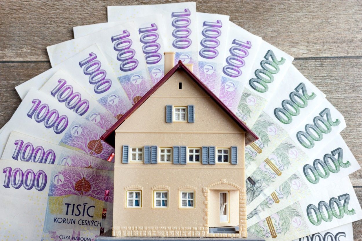 Hypotéky mírně zlevnily, zájem o ně ožívá