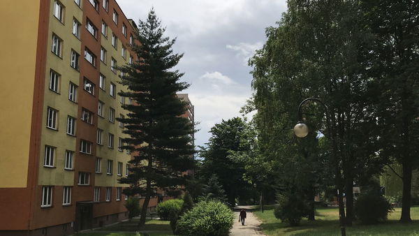 Vlastní byt se stal normou. Nemít ho, je dnes stigma, říká sociolog