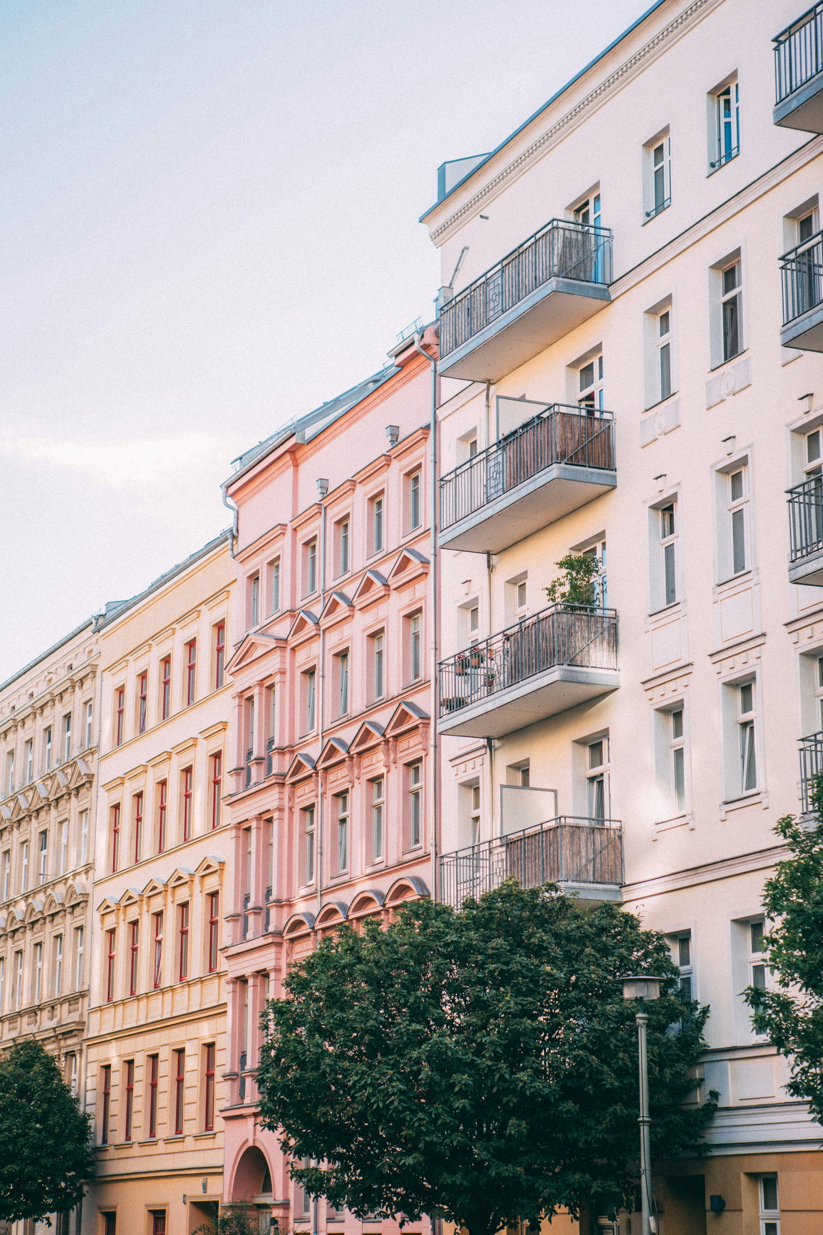 Den chronischen Wohnungsmangel in Deutschland und seine Auswirkungen auf die Preise